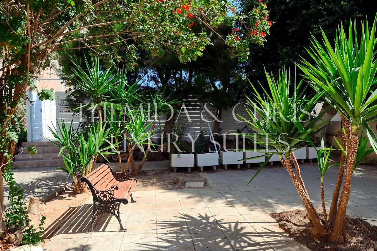 Luxury Penthouse 1Br-Seafront-Seasonal Pool-Central Larnaca Cyprus